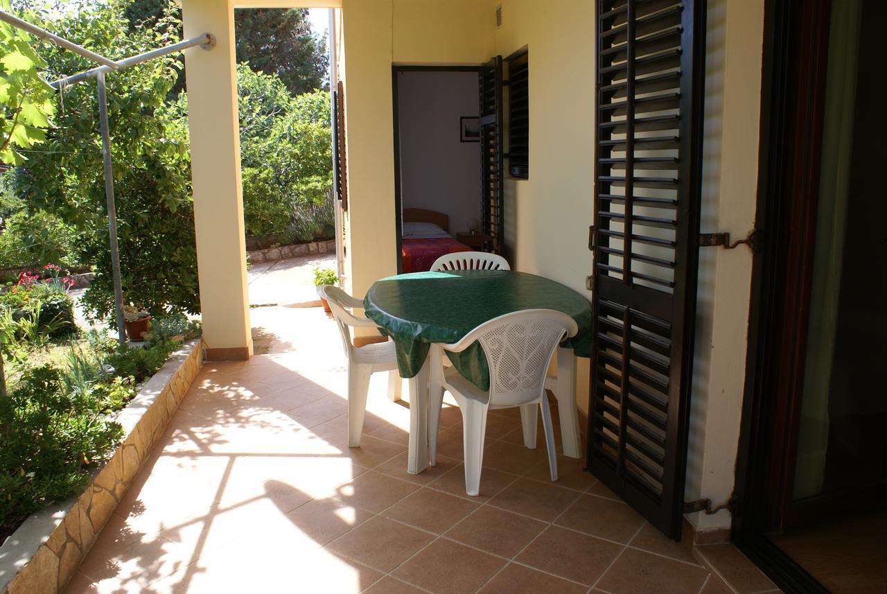 Apartment Ana M Krk Town Extérieur photo