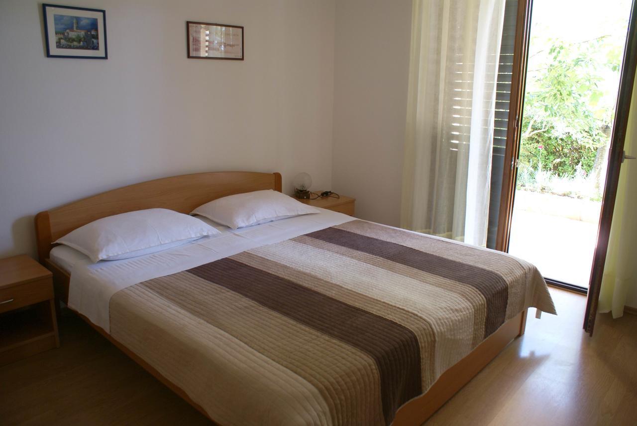 Apartment Ana M Krk Town Extérieur photo